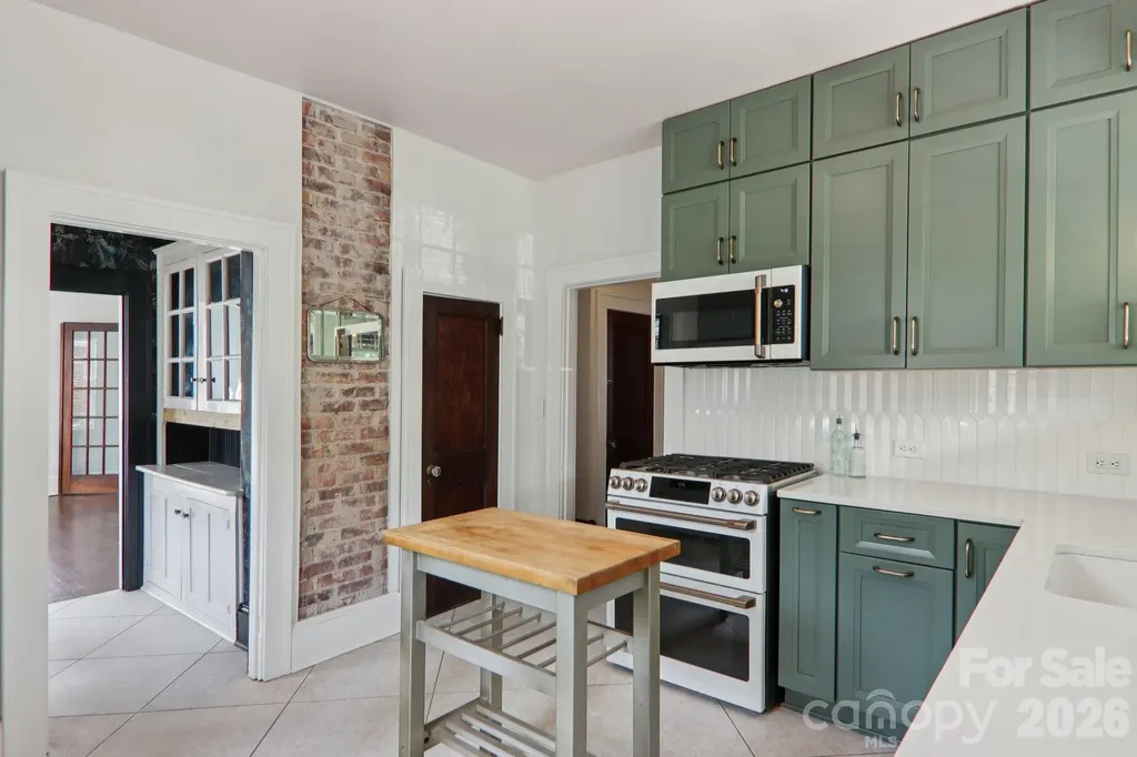 74 Linden Avenue Asheville NC 28801