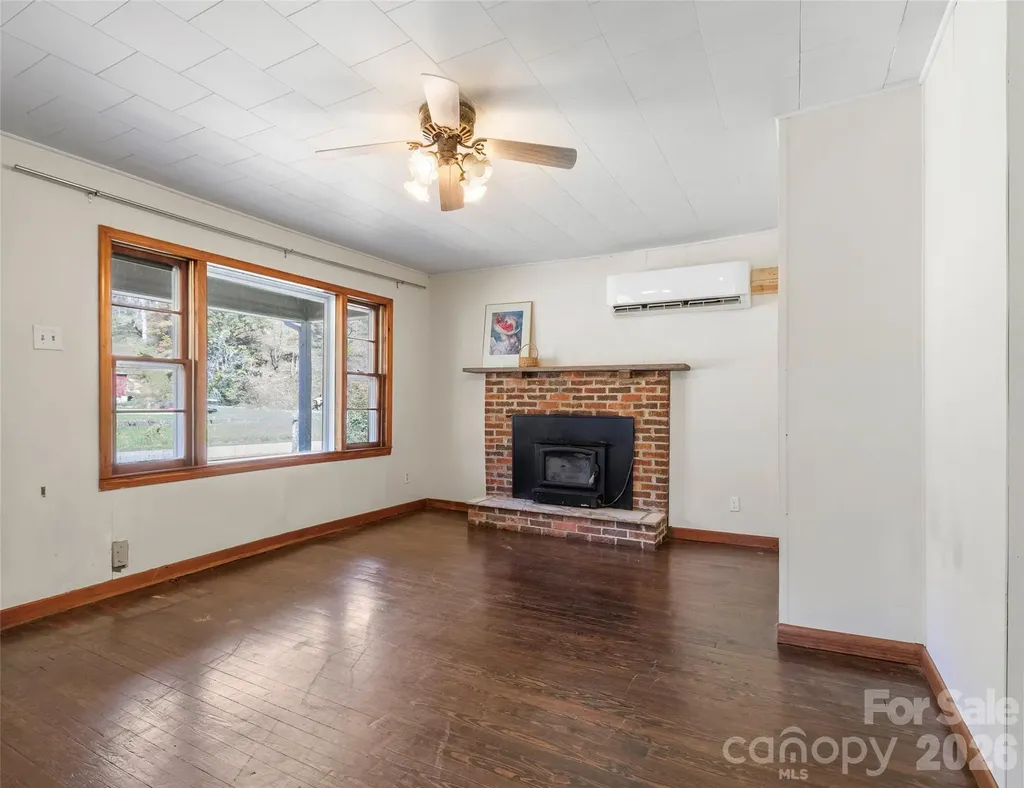 689 Bald Mountain Road Burnsville NC 28714