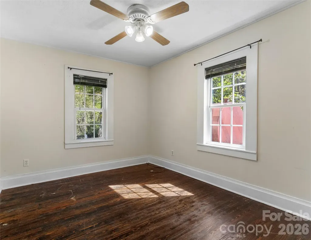 689 Bald Mountain Road Burnsville NC 28714
