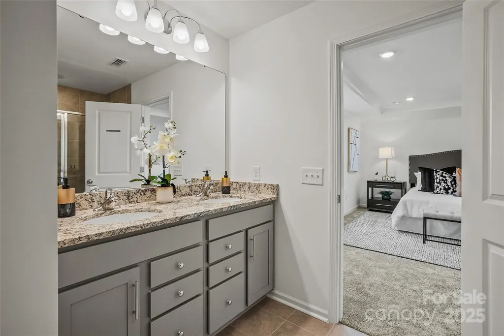 5924 Chumbley Point Road Charlotte NC 28215