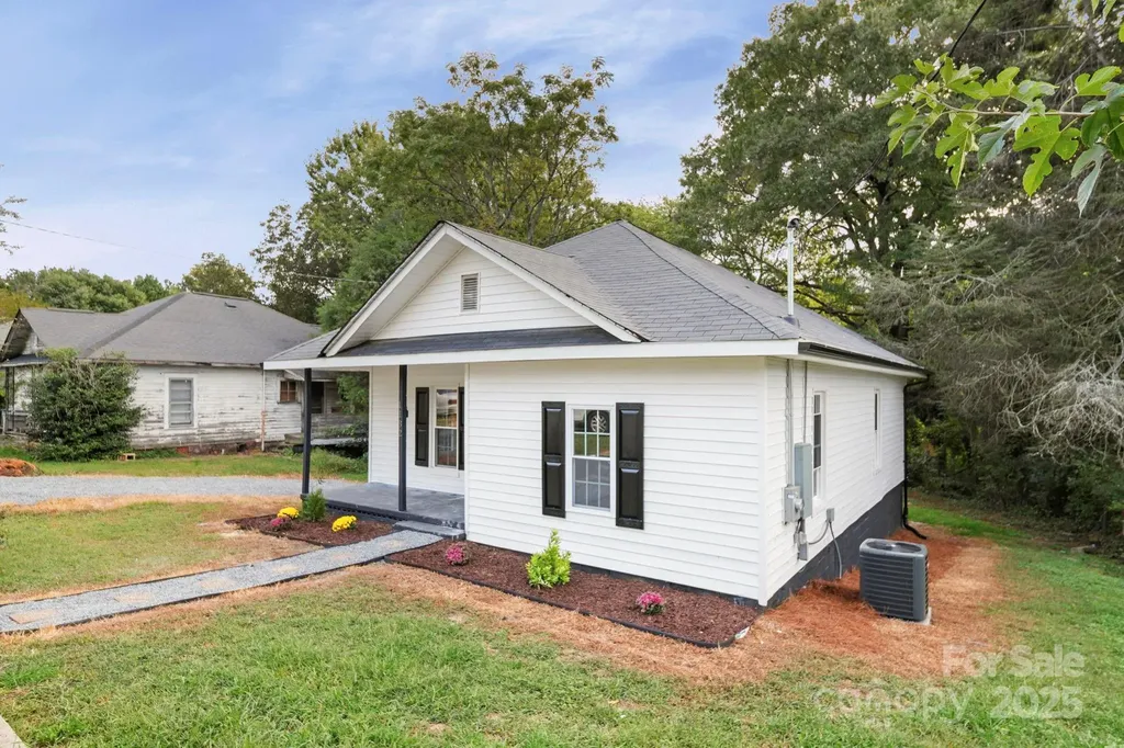 1132 Perkins Street Gastonia NC 28054