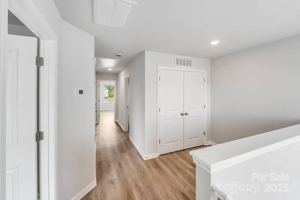 137 Red Cedar Lane Statesville NC 28625