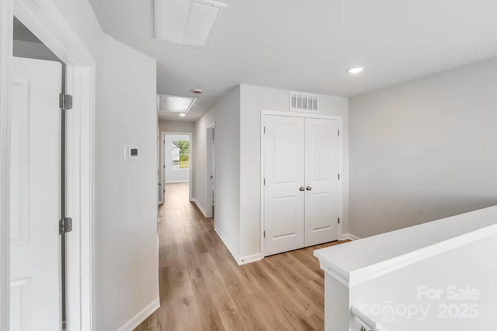 137 Red Cedar Lane Statesville NC 28625