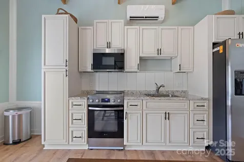 70 Tudor Way Black Mountain NC 28711