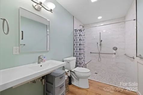 70 Tudor Way Black Mountain NC 28711