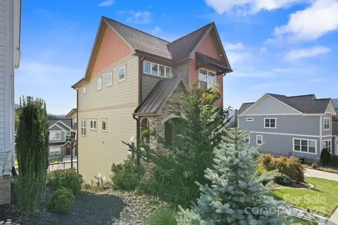 70 Tudor Way Black Mountain NC 28711