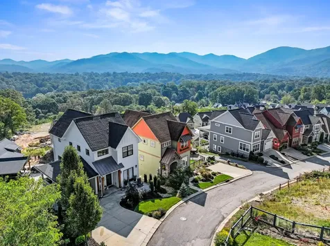 70 Tudor Way Black Mountain NC 28711