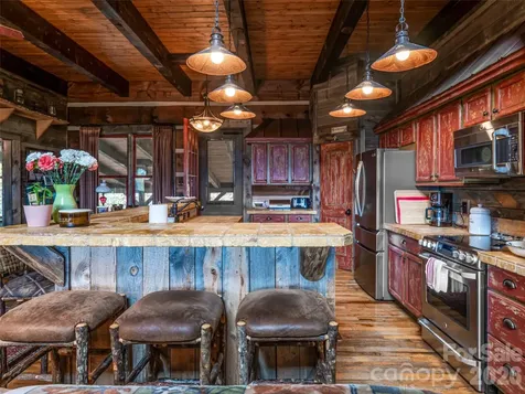 234 Historic Oak Trail Waynesville NC 28785