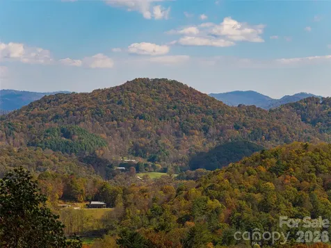 234 Historic Oak Trail Waynesville NC 28785