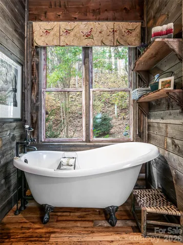 234 Historic Oak Trail Waynesville NC 28785