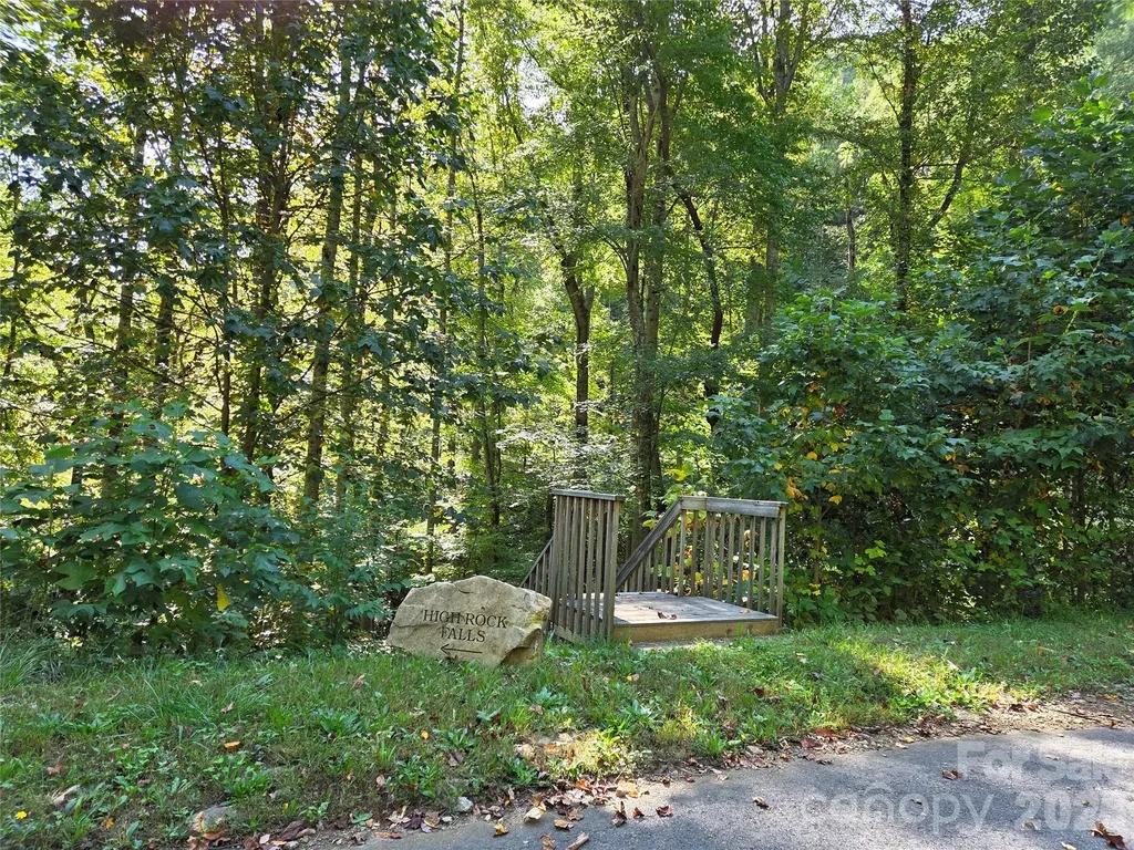 1505 Summit View Drive Canton NC 28716