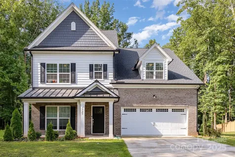 7725 Shalom Drive Charlotte NC 28216