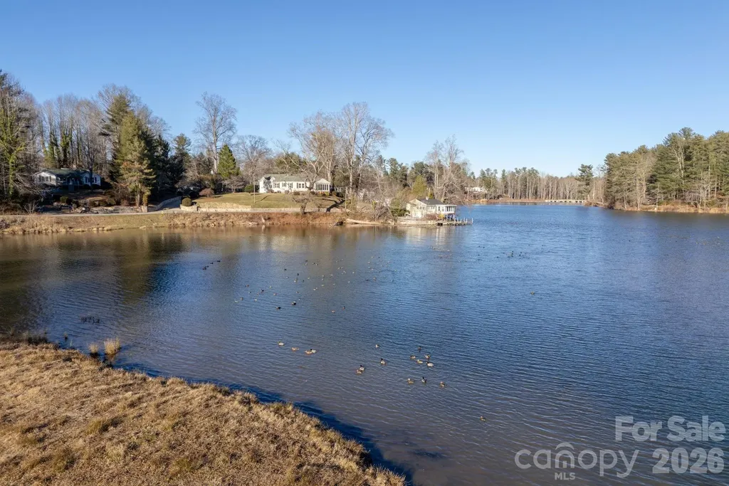 62 Oscelake Way Hendersonville NC 28739