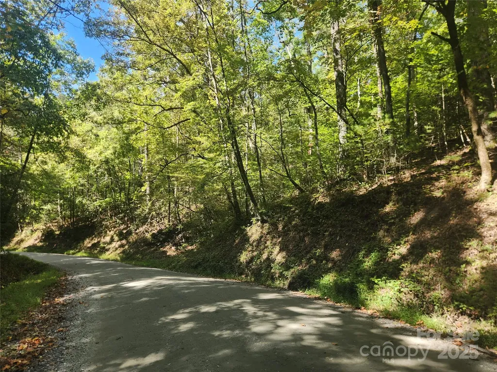2500 Playmore Beach Road Lenoir NC 28645