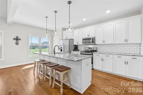 895 Oak Ridge Farms Circle Newton NC 28658