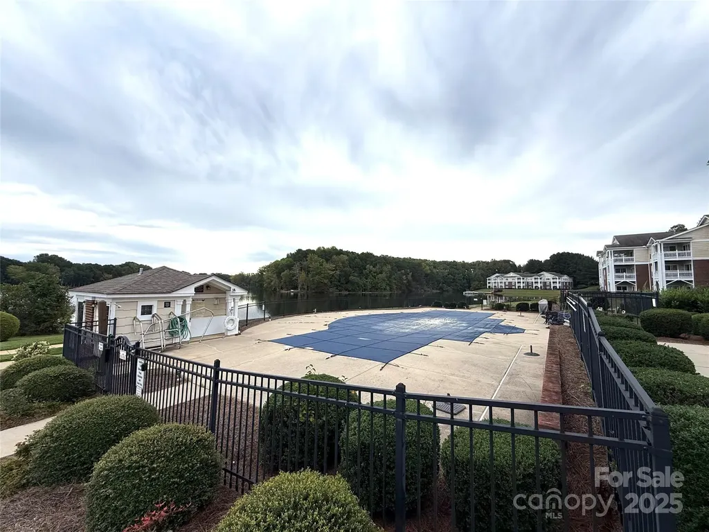 930 Jetton Street Davidson NC 28036