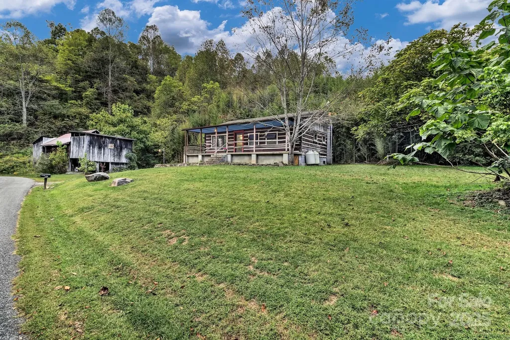 200 Dry Branch Road Marshall NC 28753