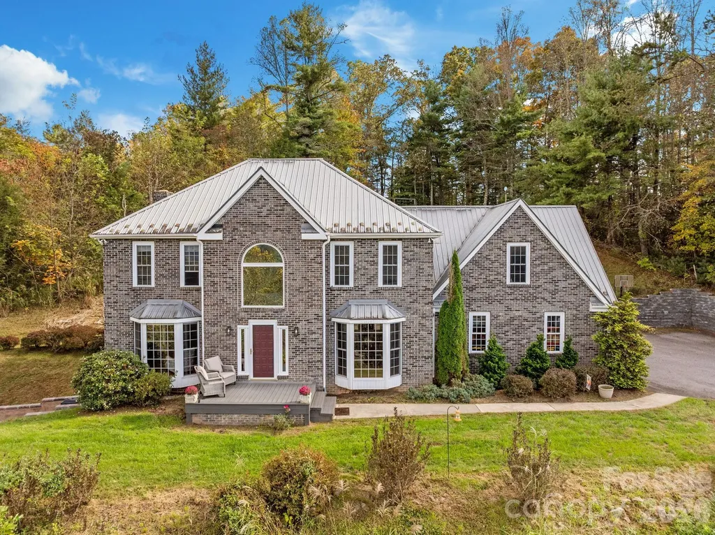 235 Petersburg View Drive Marshall NC 28753