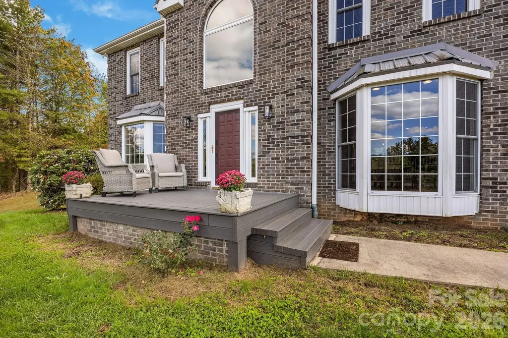 235 Petersburg View Drive Marshall NC 28753