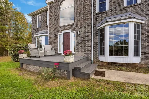 235 Petersburg View Drive Marshall NC 28753