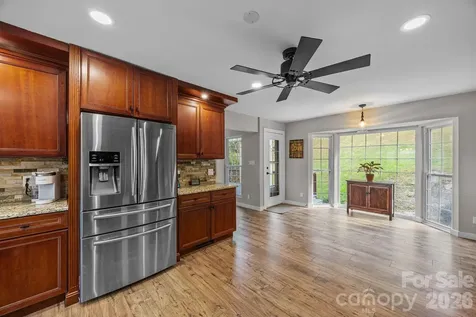 235 Petersburg View Drive Marshall NC 28753