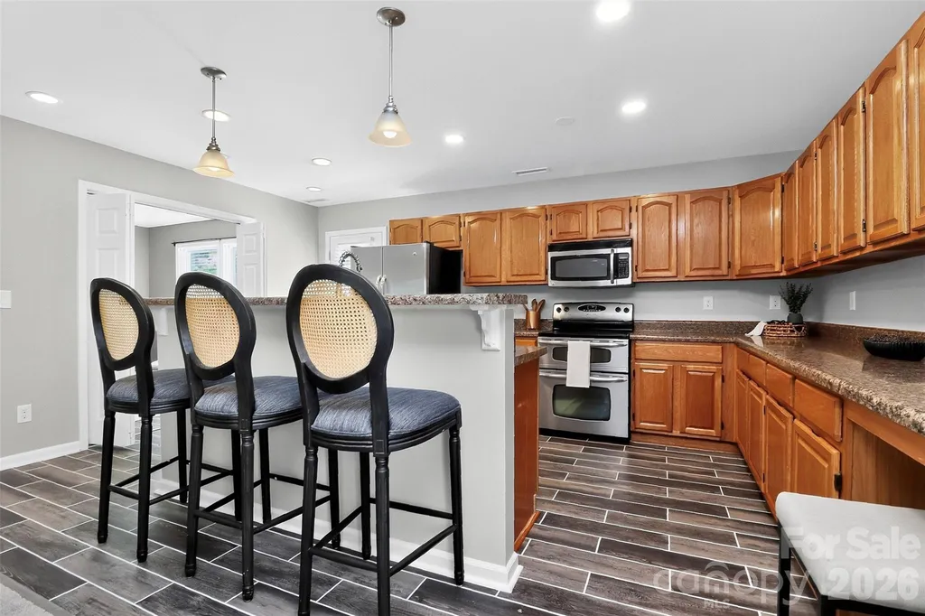 15705 Lakepoint Forest Drive Charlotte NC 28278