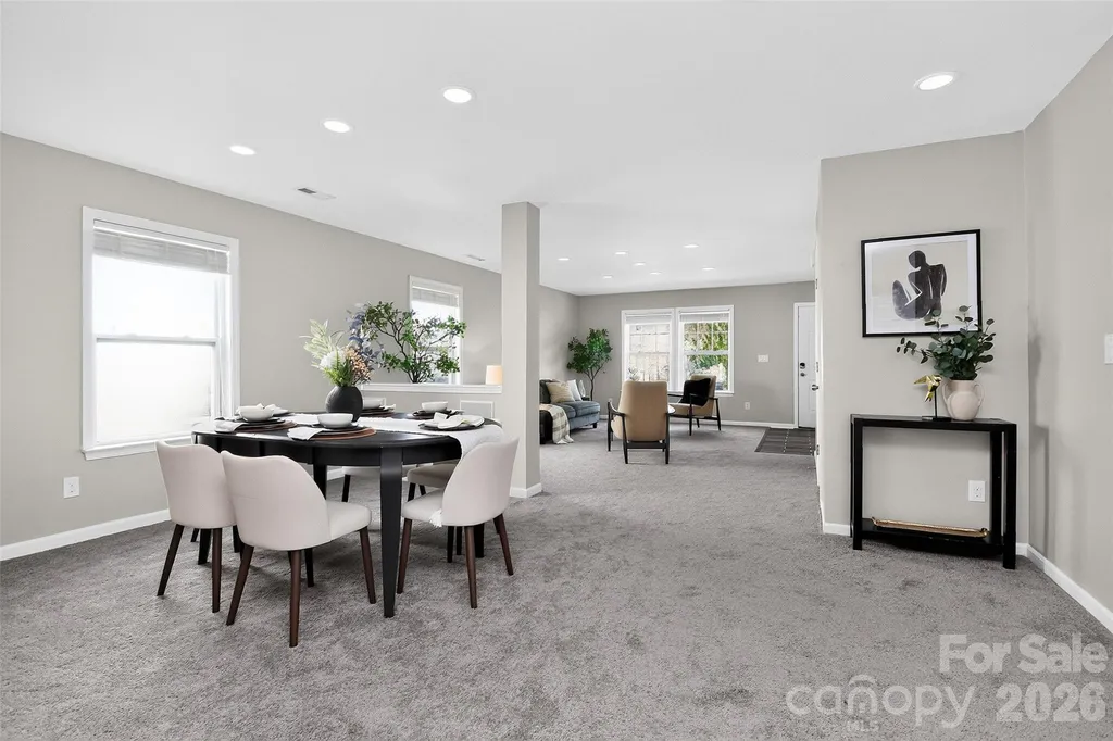 15705 Lakepoint Forest Drive Charlotte NC 28278