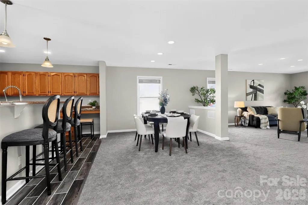 15705 Lakepoint Forest Drive Charlotte NC 28278