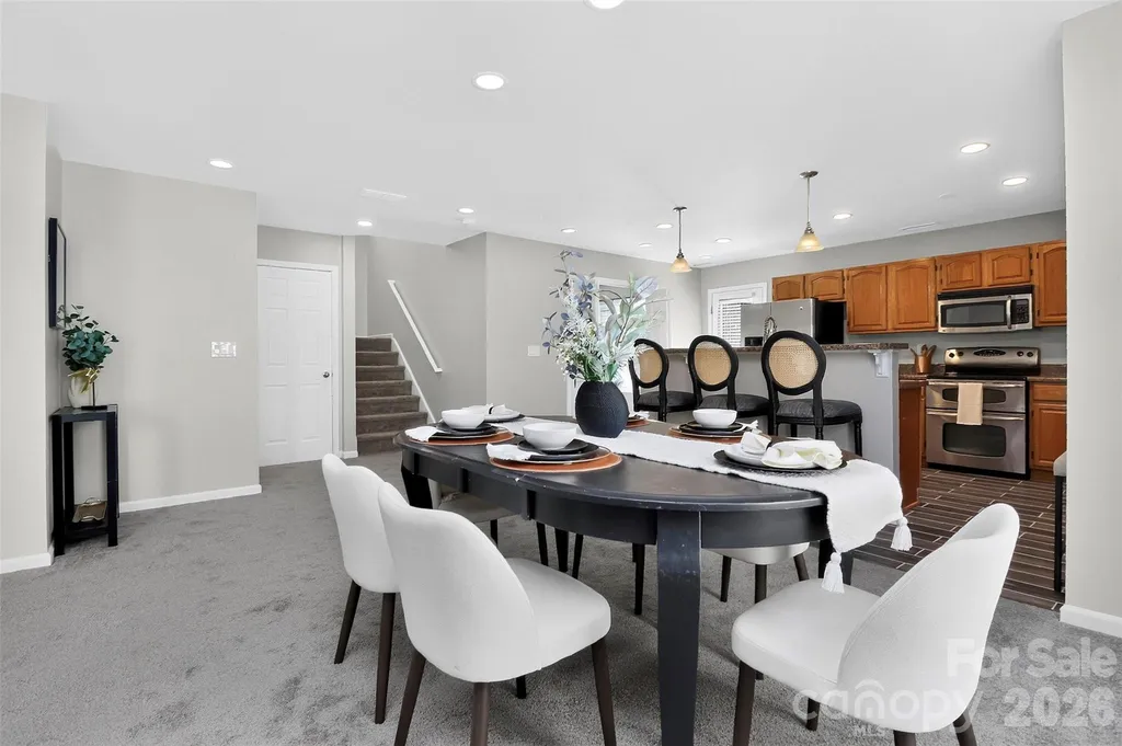 15705 Lakepoint Forest Drive Charlotte NC 28278