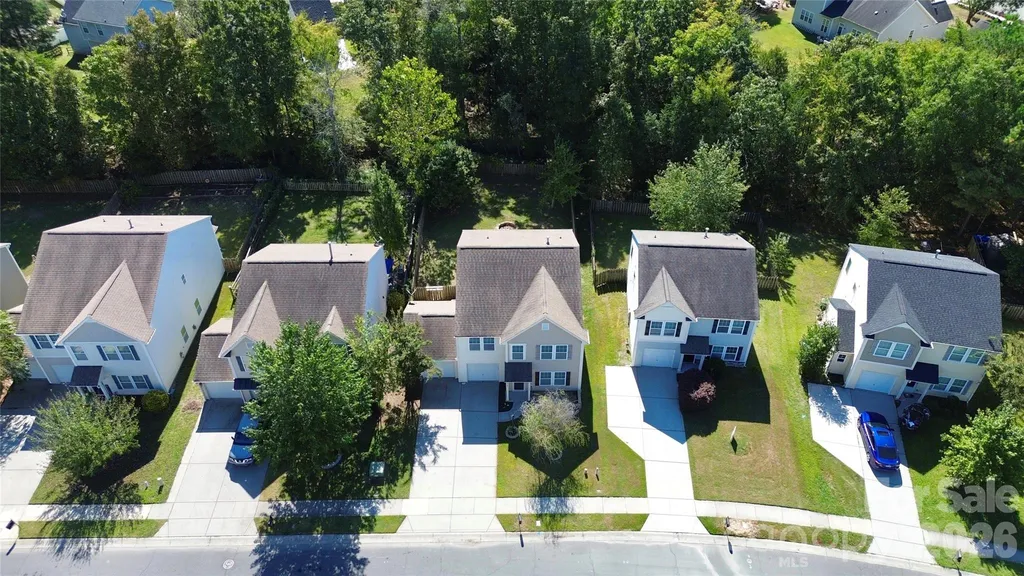15705 Lakepoint Forest Drive Charlotte NC 28278