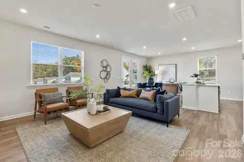 232 Bezelle Avenue York SC 29745