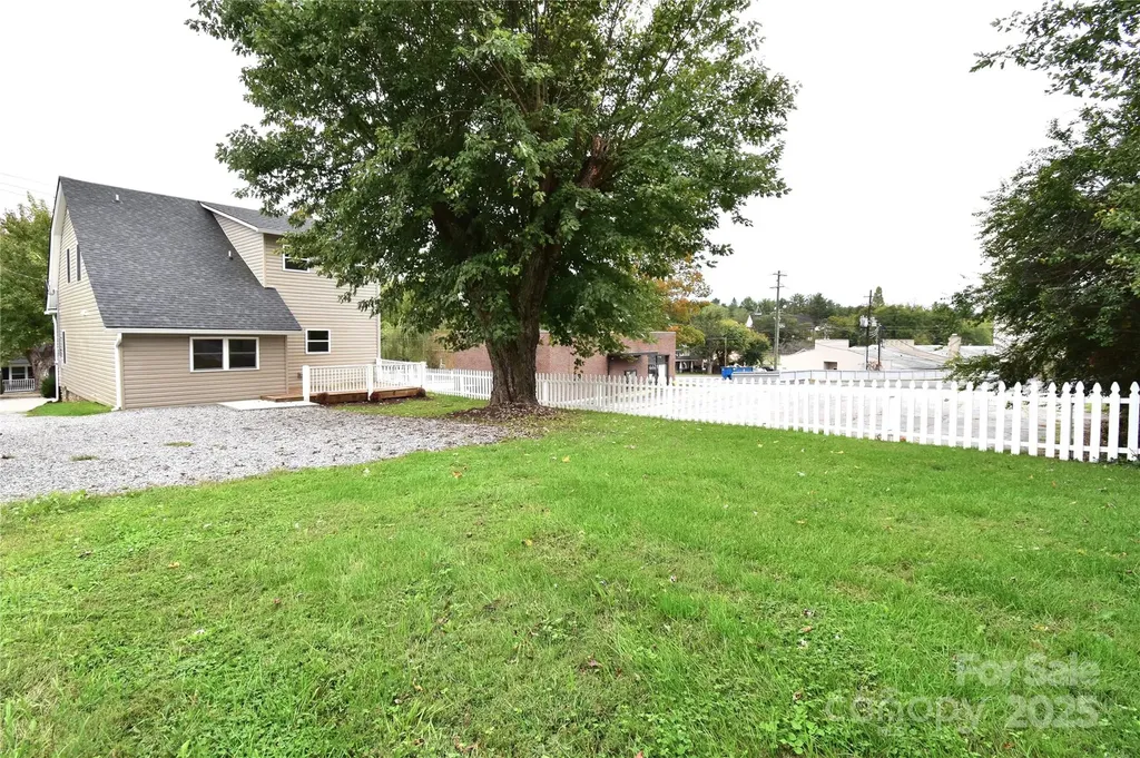 223 N Main Street Canton NC 28716