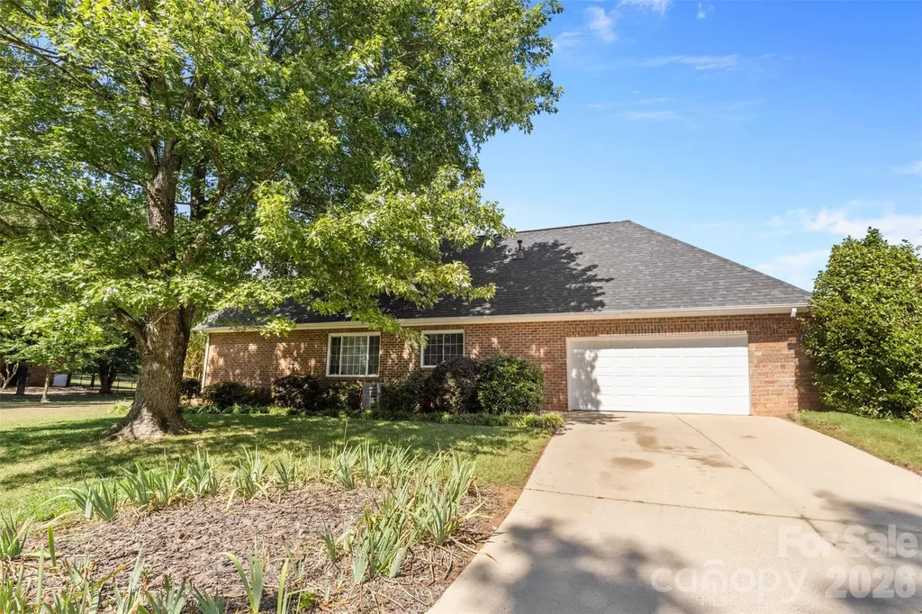 1337 Braeburn Road NW Concord NC 28027