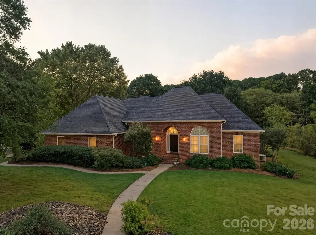 1337 Braeburn Road NW Concord NC 28027