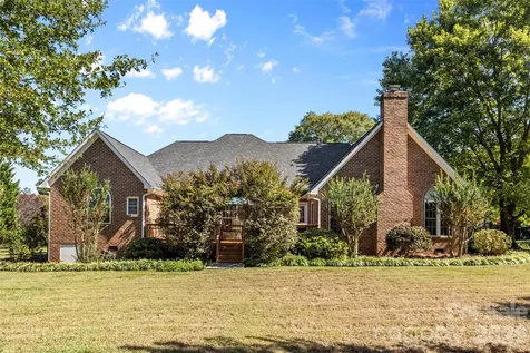 1337 Braeburn Road NW Concord NC 28027