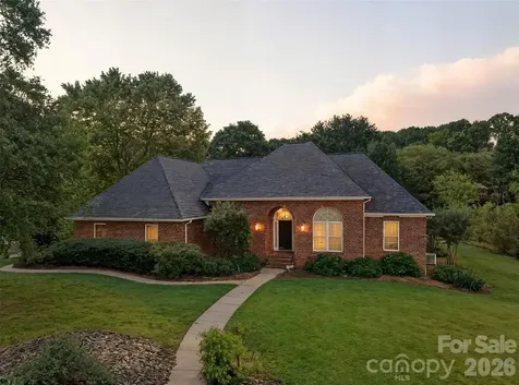1337 Braeburn Road NW Concord NC 28027