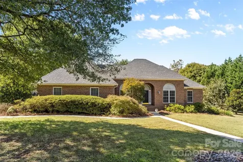 1337 Braeburn Road NW Concord NC 28027