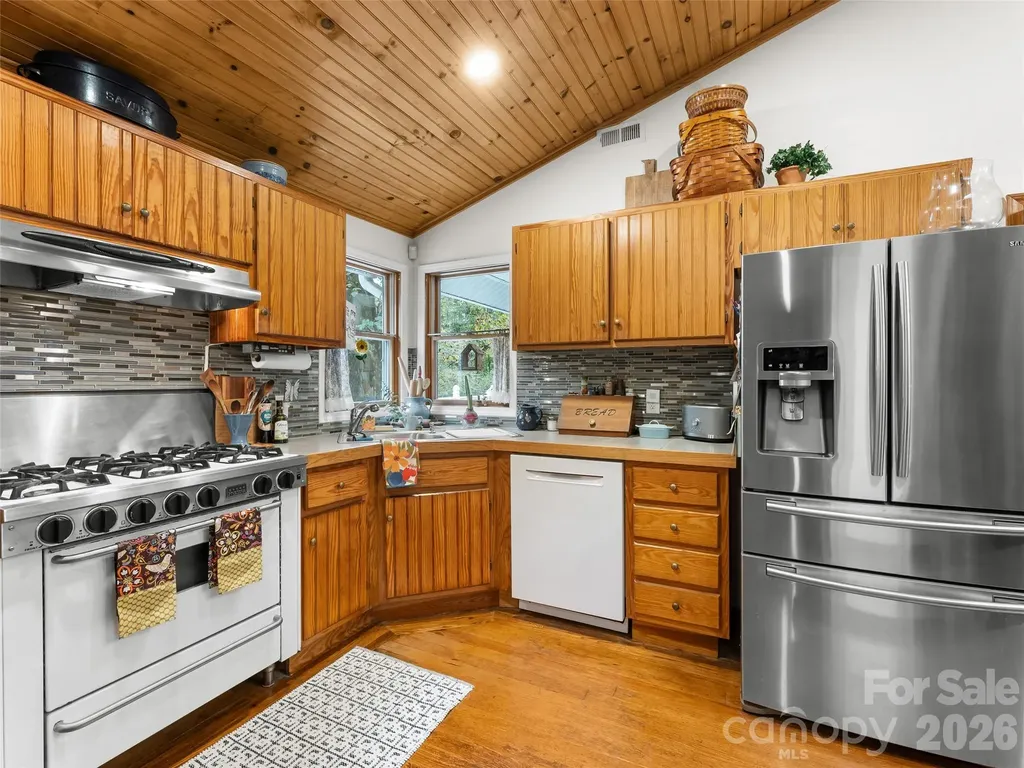 645 W Fork Creek Road Saluda NC 28773