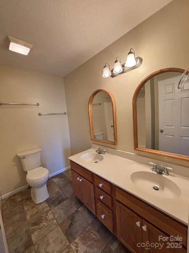 493 Spring Hill Road Bakersville NC 28705