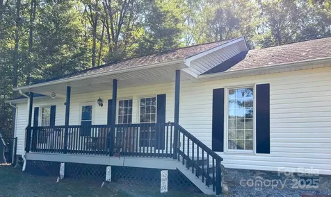 493 Spring Hill Road Bakersville NC 28705