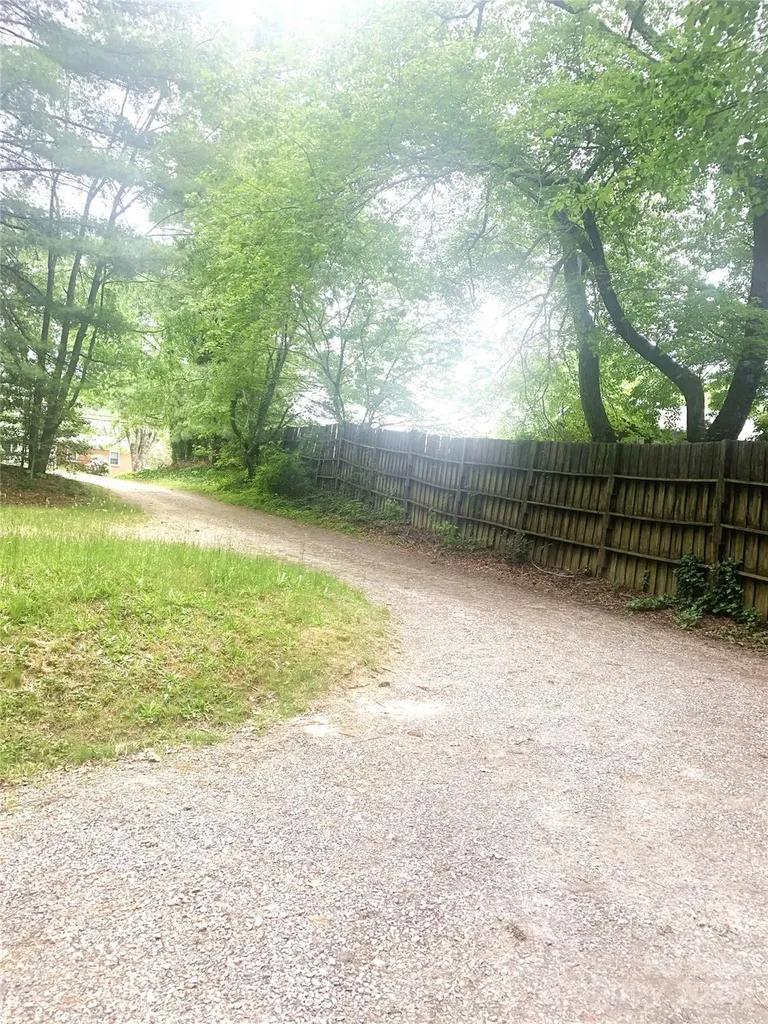 295 Asbury Road Candler NC 28715