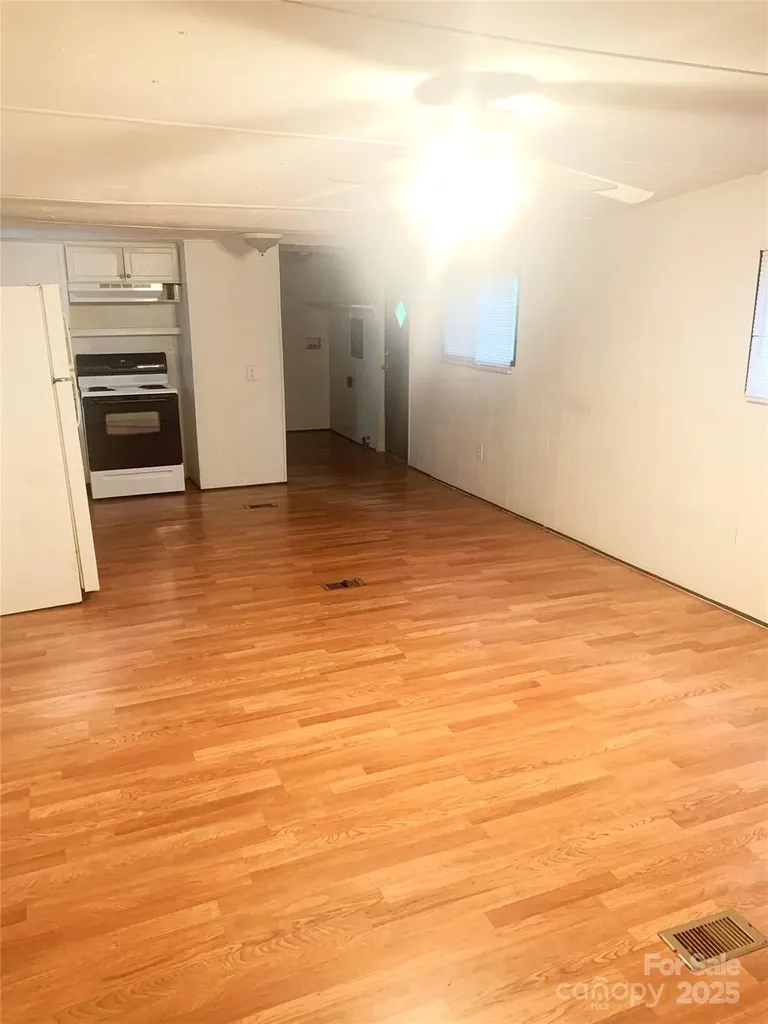 295 Asbury Road Candler NC 28715