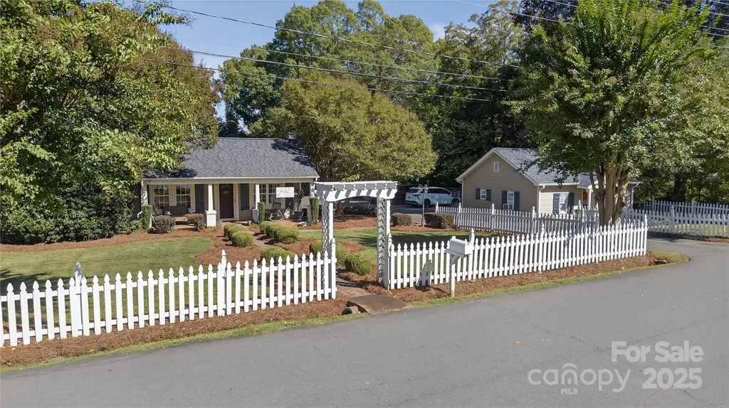 19428 Zion Avenue Cornelius NC 28031
