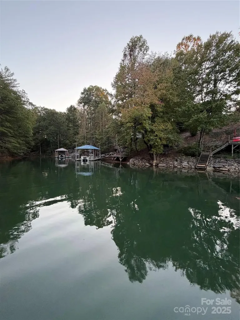 192 Lake Club Drive Nebo NC 28761