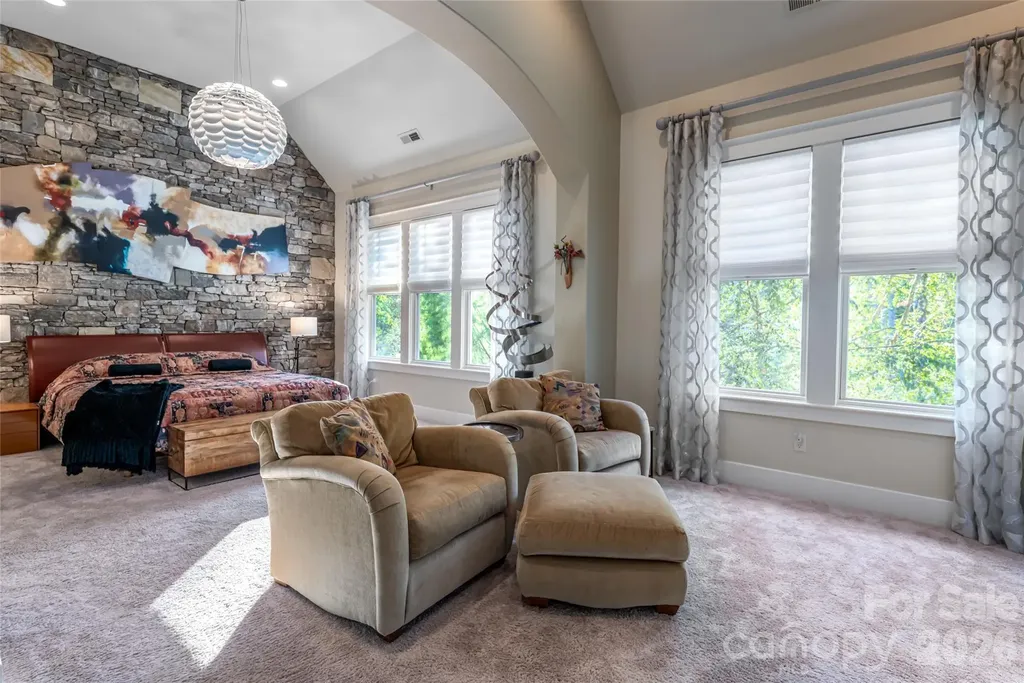 86 Brookline Drive Asheville NC 28803