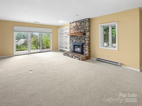 5 Ridge Terrace Asheville NC 28804