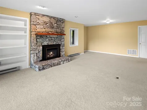 5 Ridge Terrace Asheville NC 28804