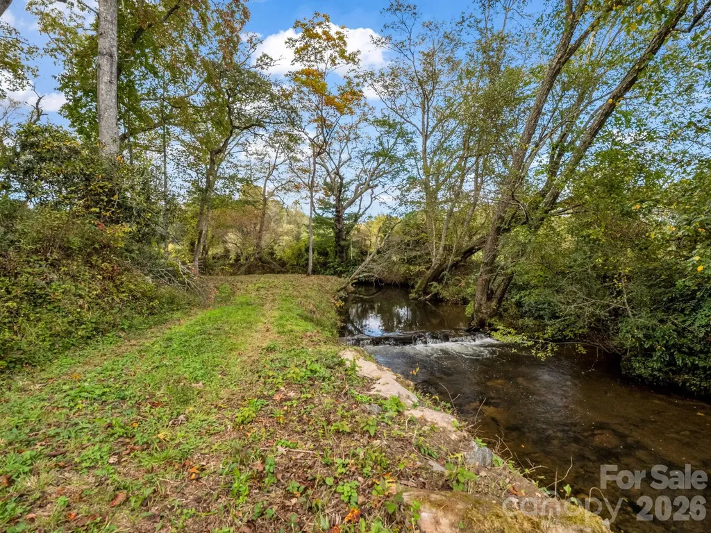 126 & 128 Cook Lane Mills River NC 28759