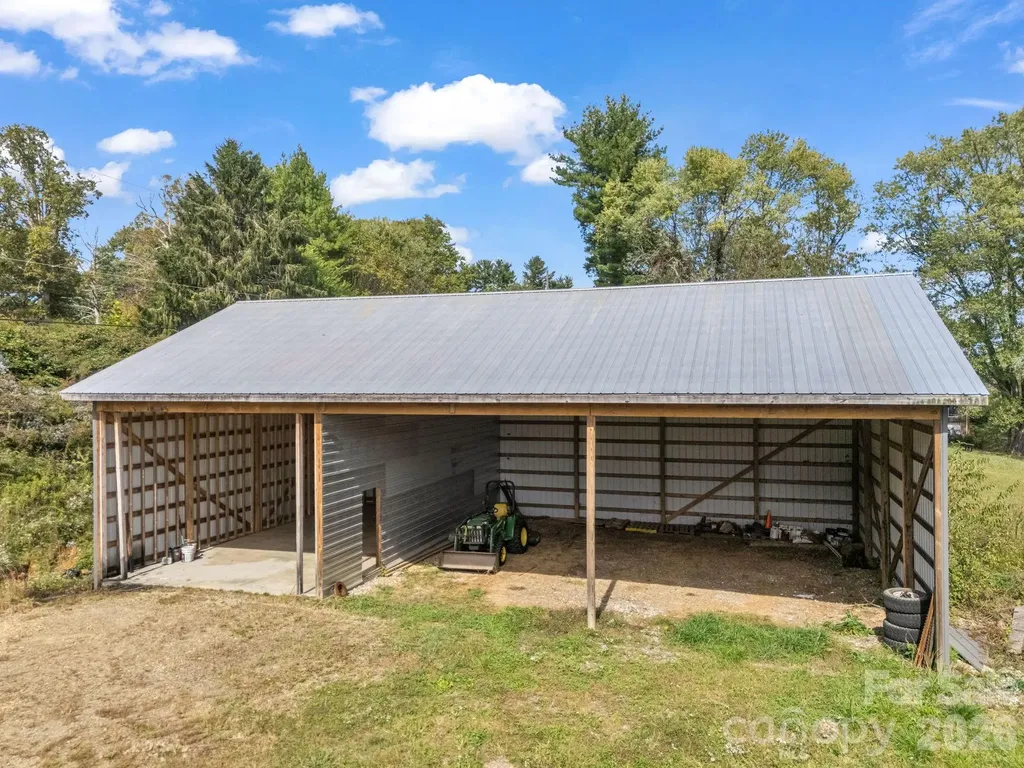 126 & 128 Cook Lane Mills River NC 28759