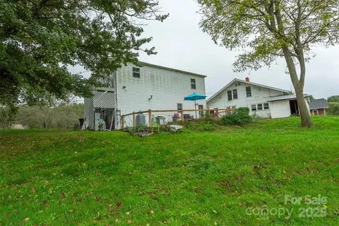 3755 Broad Street Clyde NC 28721